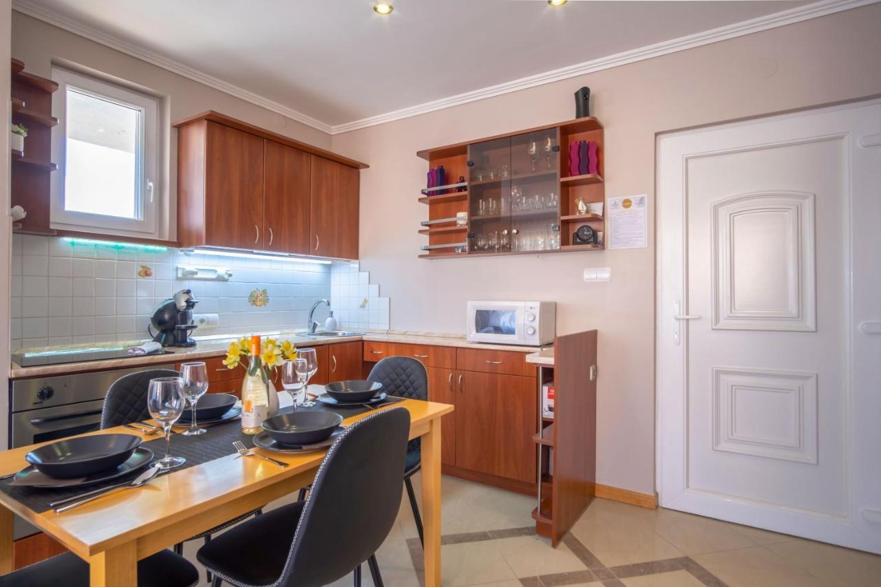 Myflat Belvedere Apartment Шиофок Экстерьер фото
